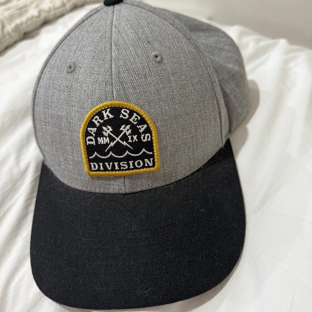 🧢 Dark Seas Division Snapback Hat • Gray & Black • One Size 🌊